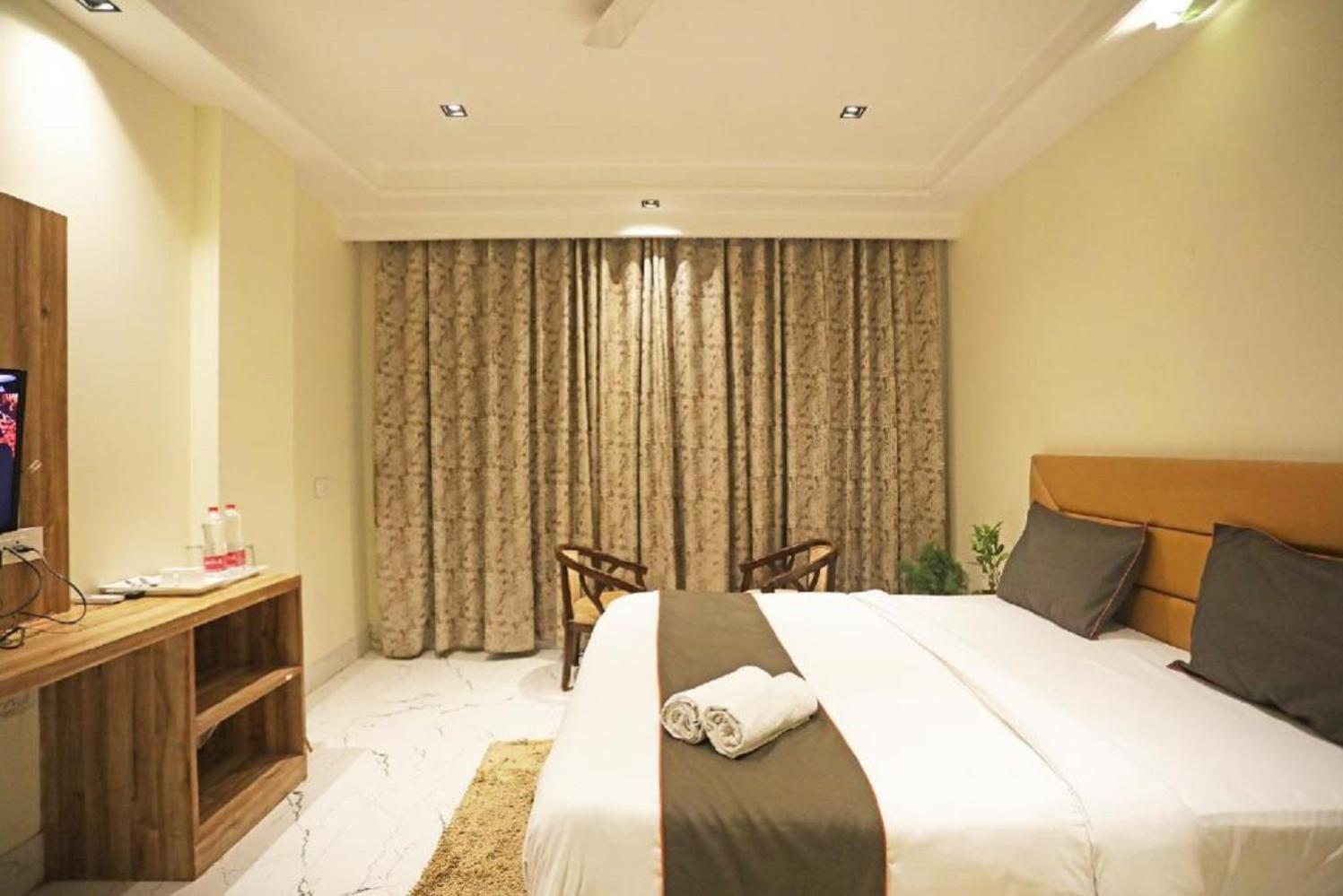 Hotel Royal Paradise By Kdson New Delhi Exterior photo