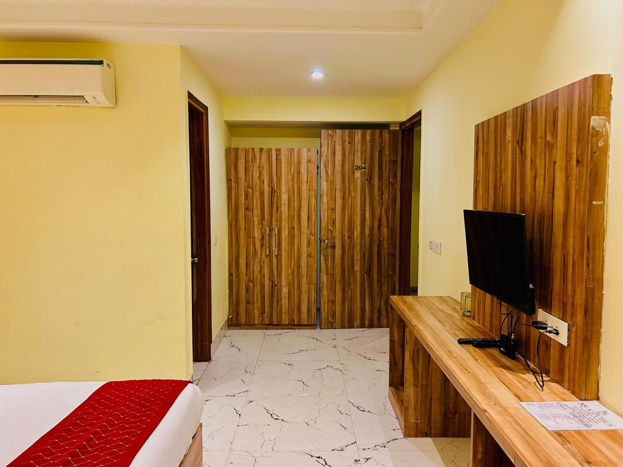 Hotel Royal Paradise By Kdson New Delhi Exterior photo